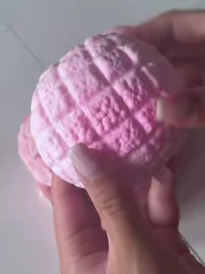 for those who like pink 🎀💁🏻‍♀️✨ #crunchy #squishy #pinkaesthetic 
