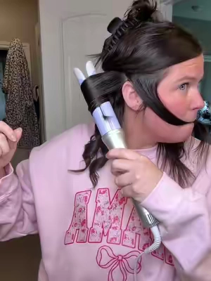 finally a curling iron that cuts my time in half & no tutorial needed. Such a great hot tool even my kids can use it! #sheglam #curlingiron #automaticcurlingiron #sheglamhair #tiktokshopstockup 