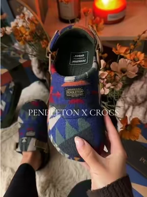 the perfect fall clogs 🍂🌲 #crocs #pendletoncrocs #pendleton 