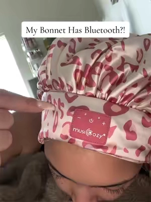 Whoever created this Bluetooth bonnet knew EXACTLY what they were doing. #bluetoothbonnet #bonnet #bluetooth #sleepmusthave #tiktokshopfinds 