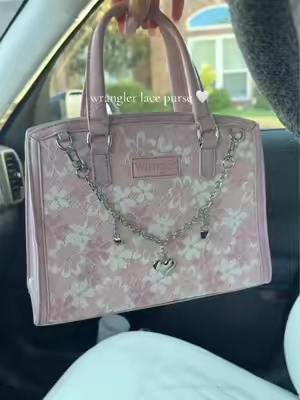 in love with this wrangler purse 🫶 #wrangler #purse #crossbodybag #wranglerpurse #westernfashion 