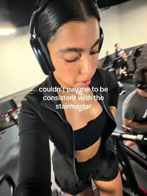 just make it easier for yourself #stairs #stairstepper #gym 