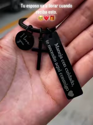 Que Dios aleje todo mal de tu camino, que tengas paz y amor eterno conmigo.❤️🙏 #crosskeychain #godisincontrol #christianitytiktok #Cristianos #fyp