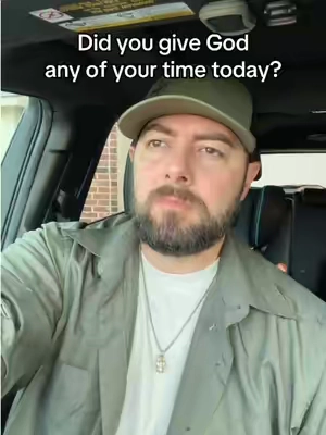 Sometimes the world gets all of our attention while God gets whatever is left. Start with one minute. 🙏 #TikTokShopCreatorPicks #BookTok #ChristianMen #MensDevotional #Faith 