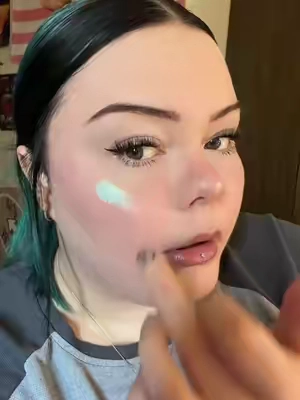 Best highlighter out there @Ourbella (Stella) #highlighter #fyp 