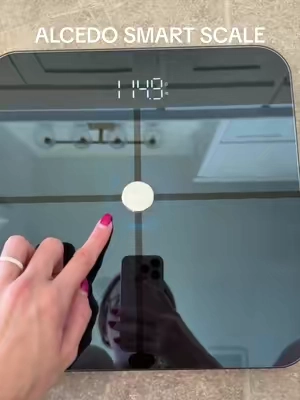 It's not you, it's the scale you're using... #alcedosmartscale #smartscale #weightloss #Fitness #healthylifestyle @Alcedo Official 