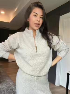 Love this matching set! I got a size small for ref. @Katch Me Chic @Katch Me @Katch Me #fallstaples #falloutfits #sweateroutfits #airportoutfit 