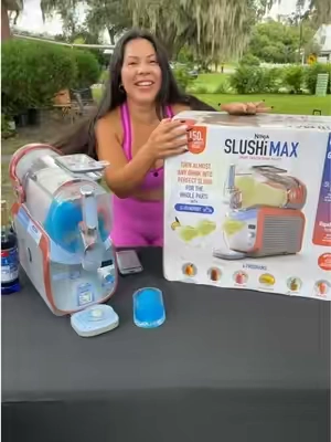 Atleast she took advantage of the limited time coupons‼️😳 @Ninja Kitchen #frozendrinks #milkshakes #slushies #frappe #tiktokshopcreatorpicks 