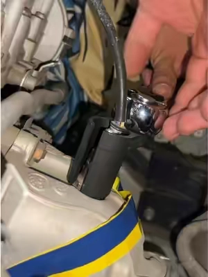 Professional oxygen sensor removal kit used by mechanics#cartips #auto #drivingtips #driving #cars 