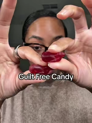 Candy cravings, meet your new snack stash 🍬 These Shameless Snacks gummies come in 12 fruity flavors and are high in fiber, with just 3g of sugar per bag. Perfect for keeping a few in your purse, car, or snack drawer! #shamelesssnacks #fiber #lowsugarsnack #lowcaloriesnacks #sweettooth 