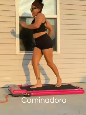 Replying to @𝕂𝕒𝕣𝕠𝕝 𝔾𝕒𝕝𝕝𝕒𝕣𝕕𝕠 #caminadora #treadmill #SPOTLIGHDAY #blackfriday #falldealsforyou 
