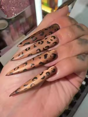 @BeetlesGelPolish #tiktokshopblackfriday #tiktokshopstockup #tiktokshopcreatorpicks #diynails #beetlesgelpolish 
