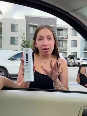 @Truly Beauty #truly #trulyglowingselfielove #hiperpigmentacion #axilasmanchadas #tiktokshopstockup  Disclaimer: Este video se basa únicamente en mi experiencia personal y real utilizando el producto. No se realizan afirmaciones engañosas, exageradas ni se garantizan resultados. La experiencia y los resultados pueden variar de una persona a otra.