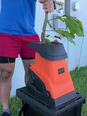 Trituradora de madera #woodchipper #DIY #homeowner #patio #jardin 