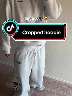 Perfect fall hoodie #cropped #fashiontiktok #hoodieszn #hoodie 