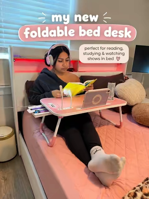 My new foldable desk is perfect for bed! It even has a tablet holder. So convenient!

#foldabledesk #deskbed #tabletholder 