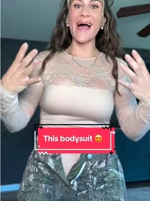 Can we just take a moment for this bodysuit by @AVIDLOVE Boutique #bodysuit #lacebodysuits #datenightoutfit #datenighttop #falloutfit 