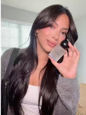 Best compliment is getting told you smell good 🥰 @DIME Beauty  #dimebeauty #signaturescent #perfumetok #fragrancetok #perfumecollection 