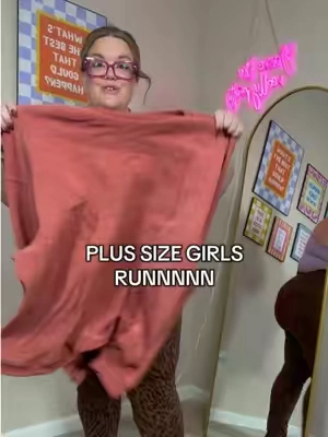 This plus size oversized sweatshirt is my go to for fall! It comes up to size 5X and is the perfect sweat sweatshirt to wear with leggings. It completely covers my butt and I sized up so it could be extra oversized for a cute fit. #plussize #TiktokShopFallDealsForYou #plussizeclothing #sweatshirt 