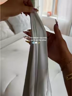 A double-sided pillowcase… why has no one thought of this before 🤔