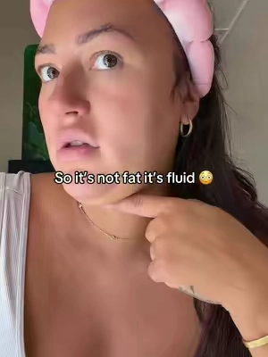 Look up lymphatic drainage it’s a real thing!!! #puffyface #lymphaticdrainage #facial #sculpting #doublechin 