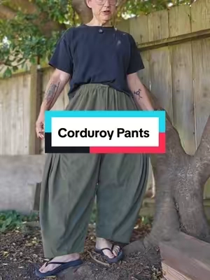 Replying to @ksaucedo47 I'm wearing size small and I'm 140lbs 5'3.  #corduroy #corduroypants #barrelpants #harempants #apronbellystyle 