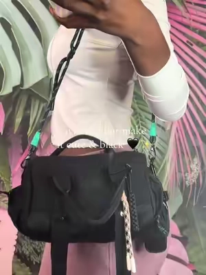 The perfect gym bag 🤌🏾🖤