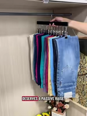 I found a way to hang jeans WITHOUT taking up extra closet space 😳 #SpaceSaving #ClosetOrganization #HomeHacks #TikTokFinds #HomeOrganization 