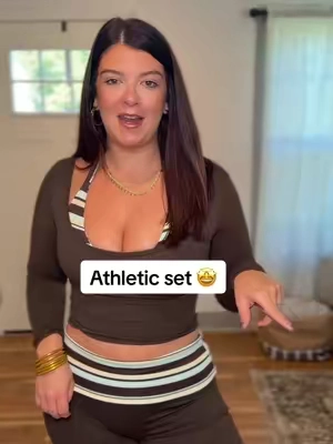 Obsessed with this set!! #matchingset #twopieceset #loungeset #yogaset 