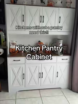 #kitchenpantry #kitchenstorage #kitchendecor #pantrycabinet #storagecabinets 