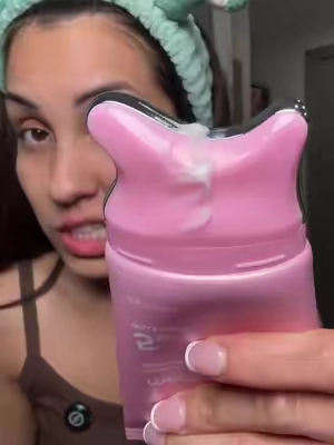 I’ll be with my PDRN gua sha all fall if you need me 💅 💖