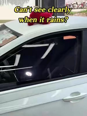 The oil film on the glass can easily lead to dangerous driving during heavy rainstorms and at night#dangerous #CarClean #Windshield #oilfilmcleaner #tiktok