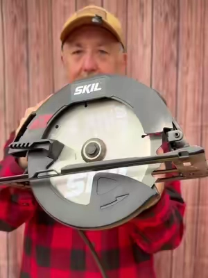 Skill 14 amp 7 1/4 inch circular saw #tool #saw #tools #skil #work @SKIL 