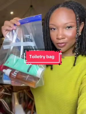 Too good to pass up ! #retrobag #toiletrybag #toiletriesorganizer #travelbag #vintagebag 
