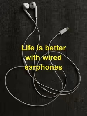 #wiredearphones #fashion #earbuds #tiktokshop #music 