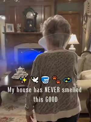 One quick spray and every room smells fresh, clean, and like a luxury hotel. If you love walking into a home that smells amazing, you need this!✨🕊️🏠 #GeniKiss #CleanHome#TikTokMadeMeBuyIt#TikTokShop#PetOwners