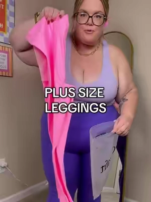 These Capri leggings come up to size 3X and plus size! They're the perfect leggings for the short girls. And these leggings are buttery soft with no awkward seams. #plussize #TiktokShopFallDealsForYou #plussizeclothing @Comfrt 
