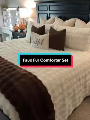 Cozy season is here and I'm never getting out of bed again!!! 🍁🍃🍂 #comforter #fauxfurblanket #comforterset #bedding #cozyseason
