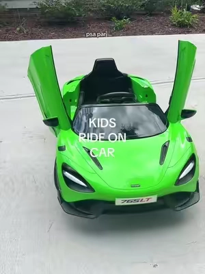 Such a fun Christmas gift for kids 🏎️🎄 A licensed McLaren ride-on with 3 speeds, lights, real car sounds, an MP3 player + a parent remote so they can cruise around in their own little sports car. #kidstoys #rideoncar #christmasgiftsforkids #kidschristmasgifts #rideontoys @Mukidy  