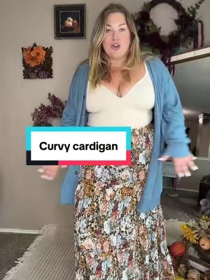 If you need a great cardigan for warmer days and cooler nights #cardigan #plussizefashion #plussizefallfashion #eytino 
