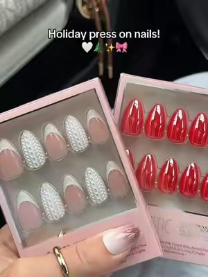 So perfect for the holiday season✨ this is my all time favourite press on nails brand!#pressonnails #holidays #christmanails #giftset 