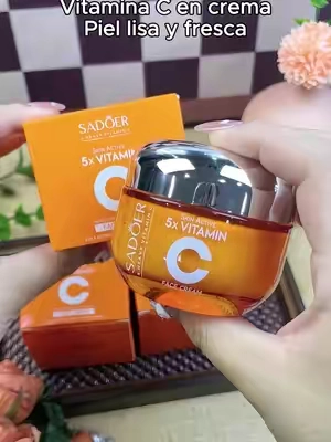 Vitamina C pa' la cara,  Te deja la piel suave y llena de vida!#tiktokshop#fyp  #beauty   #SohoChic#TikTokshopbacktoschool