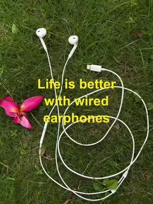 Wired earbuds. One for each，bringing you closer. #wiredearphones #fashion #earbuds #tiktokshop #music 