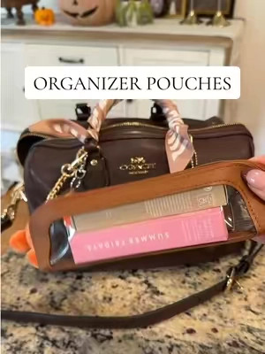 The perfect sized zippered pouches to keep your purse clean and organized!  #purse #purseorganization #bagorganizer #bagtok #pursetok 