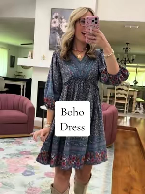 This boho flowy dress is adorable! Love it for fall but you could wear it year round. It’s a little oversized! I’m 5’7” 140, a size 6, wearing a small. @btfbm_shop 
