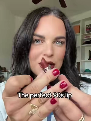 Yasss @M·A·C Cosmetics this is stunning! #falllip #90smakeup #fallmakeup 