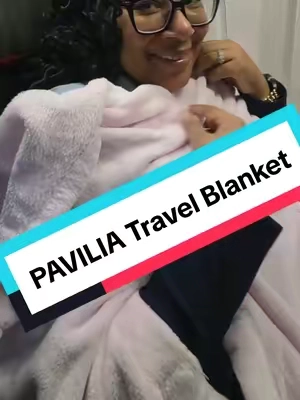#travelblanket #blanket  #travelhacks #travelmusthaves  #passengerprincess 