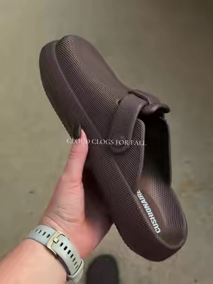 if you see them in stock don’t wait 🍂  #cushionaire #cloudclogs 