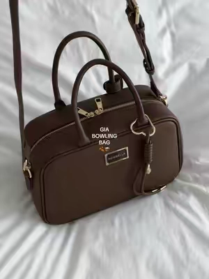The most perfect bag for work! 💼 #handbag #workbag #fallbag #bowlingbag #newbella 