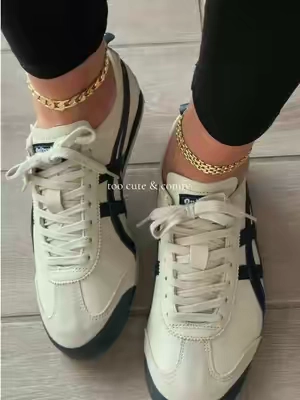 These low-profile sneakers have my attention and this color combo is EVERYTHING. #onitsukatiger #mexico66 #onitsukatigermexico66 #retrosneakers #lowprofilesneakers  
